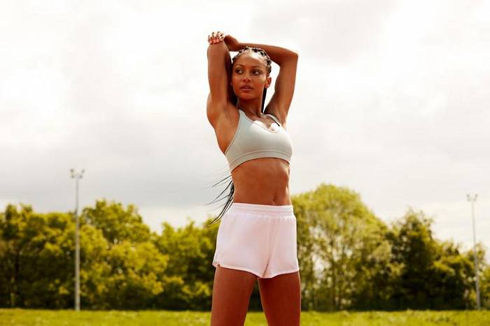 Top 10 Bauch Beine Po Übungen für zu Hause - Mit Trainingsplan