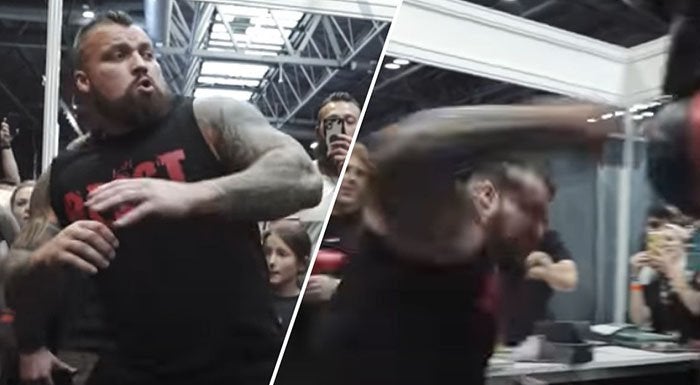 Eddie Hall zerstört Punch Bag Maschine mit einem gewaltigen rechten Haken