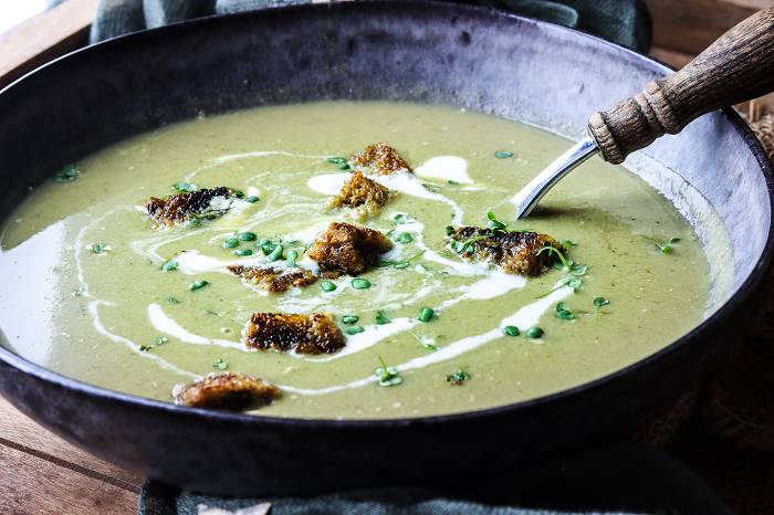 Pak Choy Suppe mit veganem Sauerrahm | Vorspeisen Rezept