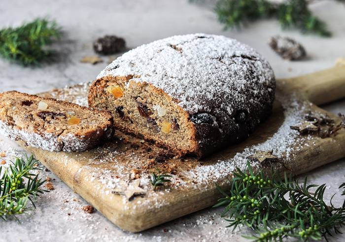 Veganer Erdnuss Christstollen | Weihnachtsrezept