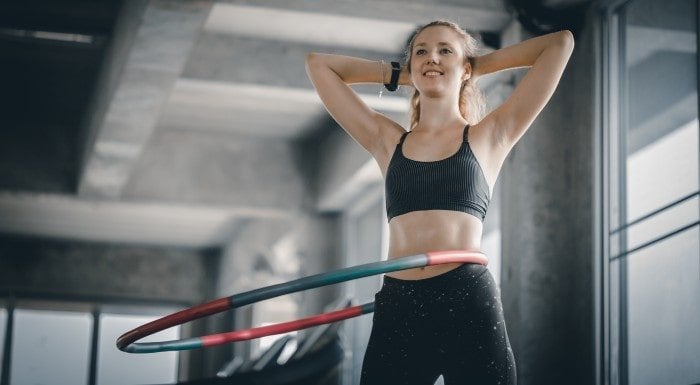 Hula Hoop Workout für Killer-Bauchmuskeln | Übungen, Vorteile & Tipps