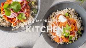 Einfaches Hähnchen-Curry mit Brokkoli und Reis