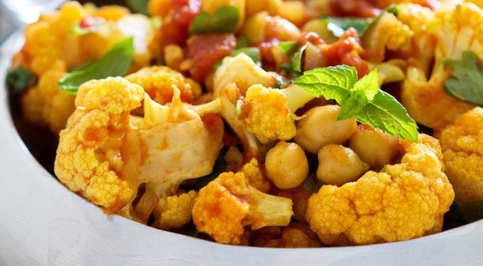 Curry de garbanzos y coliflor