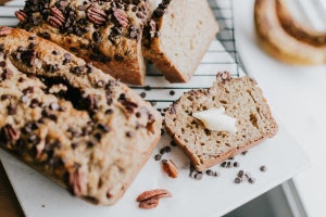 Tips voor een perfect en smeuïg bananenbrood!