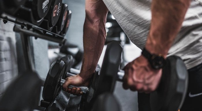 The Dumbbell Front Raise Exercise  Form & Technique - MYPROTEIN™