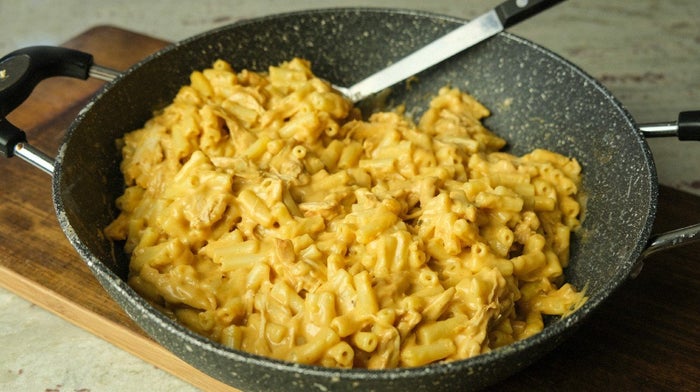 BBQ pulled chicken mac 'n cheese
