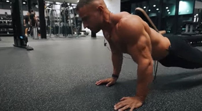 close grip tricep push up