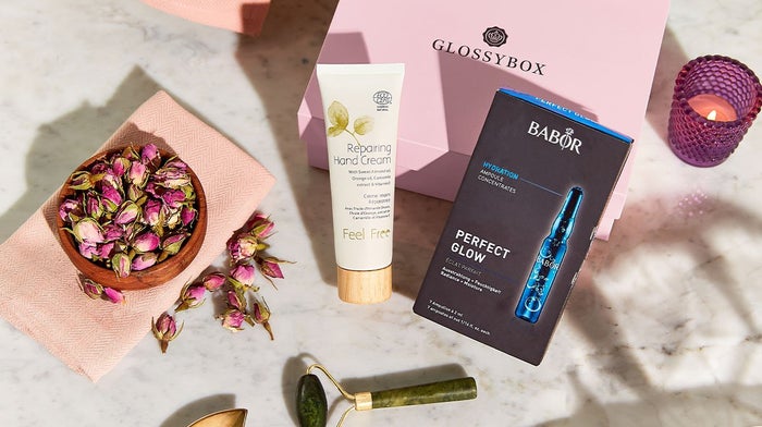 sneak-peek-glossybox-september-2020-spa-edition-handcreme-trockene-haut