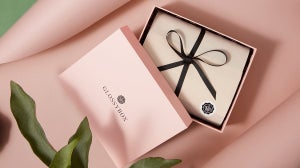 Willkommen in 2021: Deine GLOSSYBOX The Power of Beauty Edition wartet!