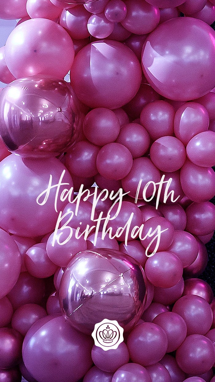 wallpaper-screensaver-august-2021-glossybox-10th-birthday