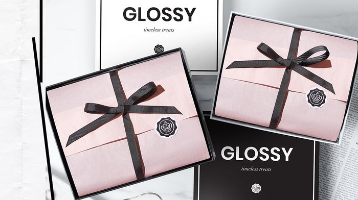 glossybox-februar-2022-timeless-treats-edition