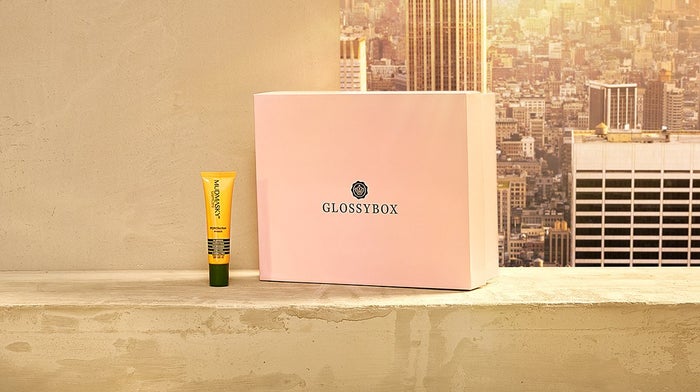 glossybox-mai-2023-city-glow-edition