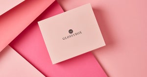 Le mois de mars c’est « ALL EYES ON ME » avec GLOSSYBOX !