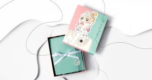 coffret-GLOSSYBOX-visuel exclusif édition du mois d'aout