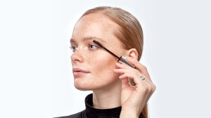 Perfect Mascara Application: Mascara Guide