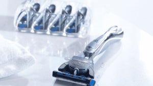 SkinGuard Sensitive – The First Razor Designed for Men with Sensitive Skin