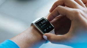 Kan je smartwatch zien dat je ziek bent voordat jij het weet?