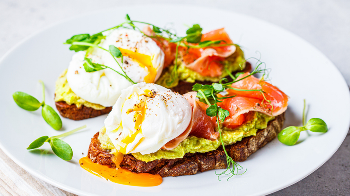 poached eggs on toast with salmon