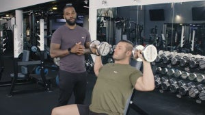 Pratimai pečiams: geriausios jėgos ir raumenų didinimo technikos