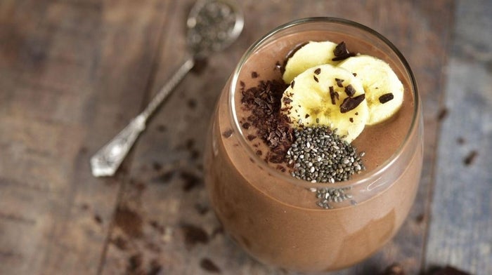 Smoothie proteico de chocolate caliente