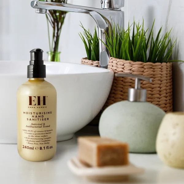 Emma Hardie Moisturising Hand Sanitiser 240ml_3