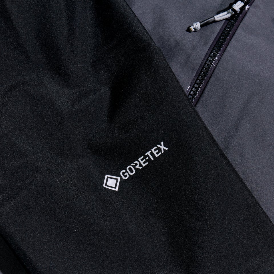 Men's Paclite Peak Vented Gore-Tex Jacket - Grey/Black