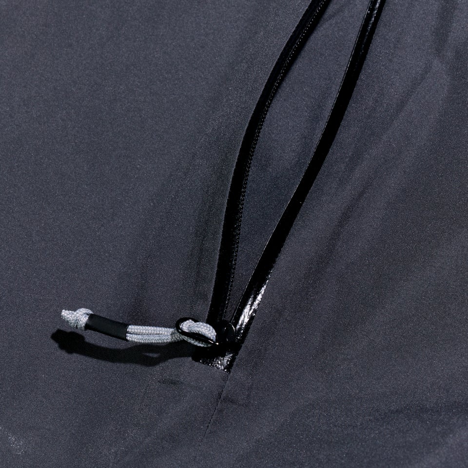 Men's Paclite Peak Vented Gore-Tex Jacket - Grey/Black