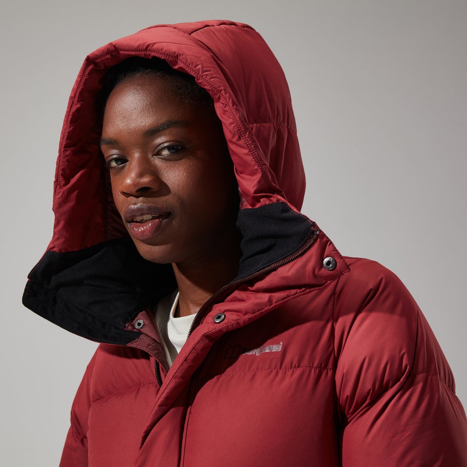 Women's Combust Reflect Long Jacket - Dark Red