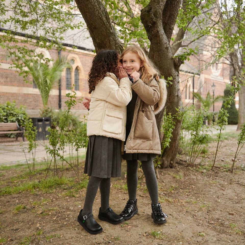 Junior Unisex Kick Hi Zip Patent Leather Black