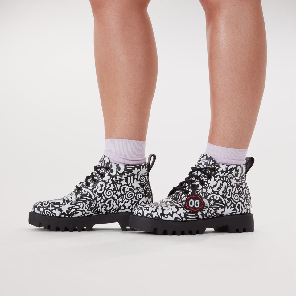 Adult Women's Kizziie Hi X Hattie Stewart Leather Black