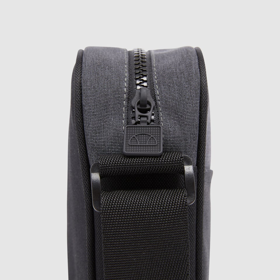 Lukka Umhängetasche Schwarz