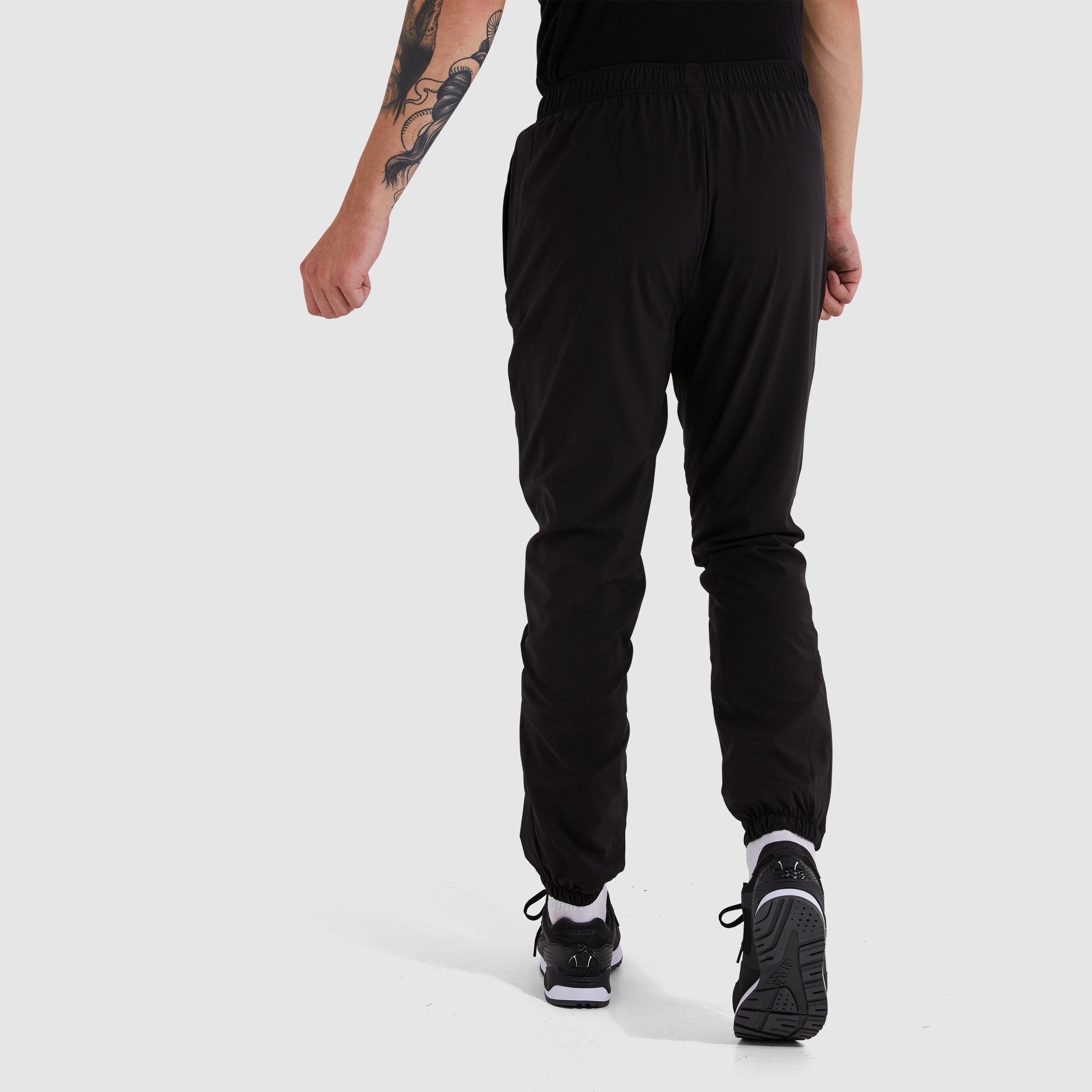 Men's Ezio Track Pant Black | ellesse UK