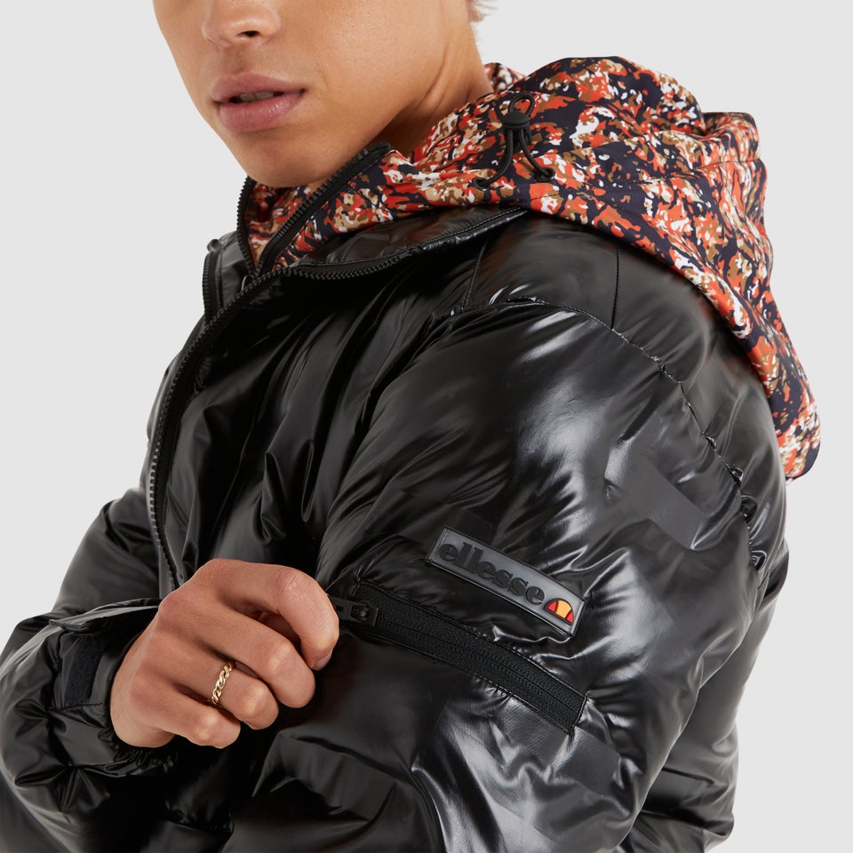 Vallia Steppjacke Schwarz/Camo