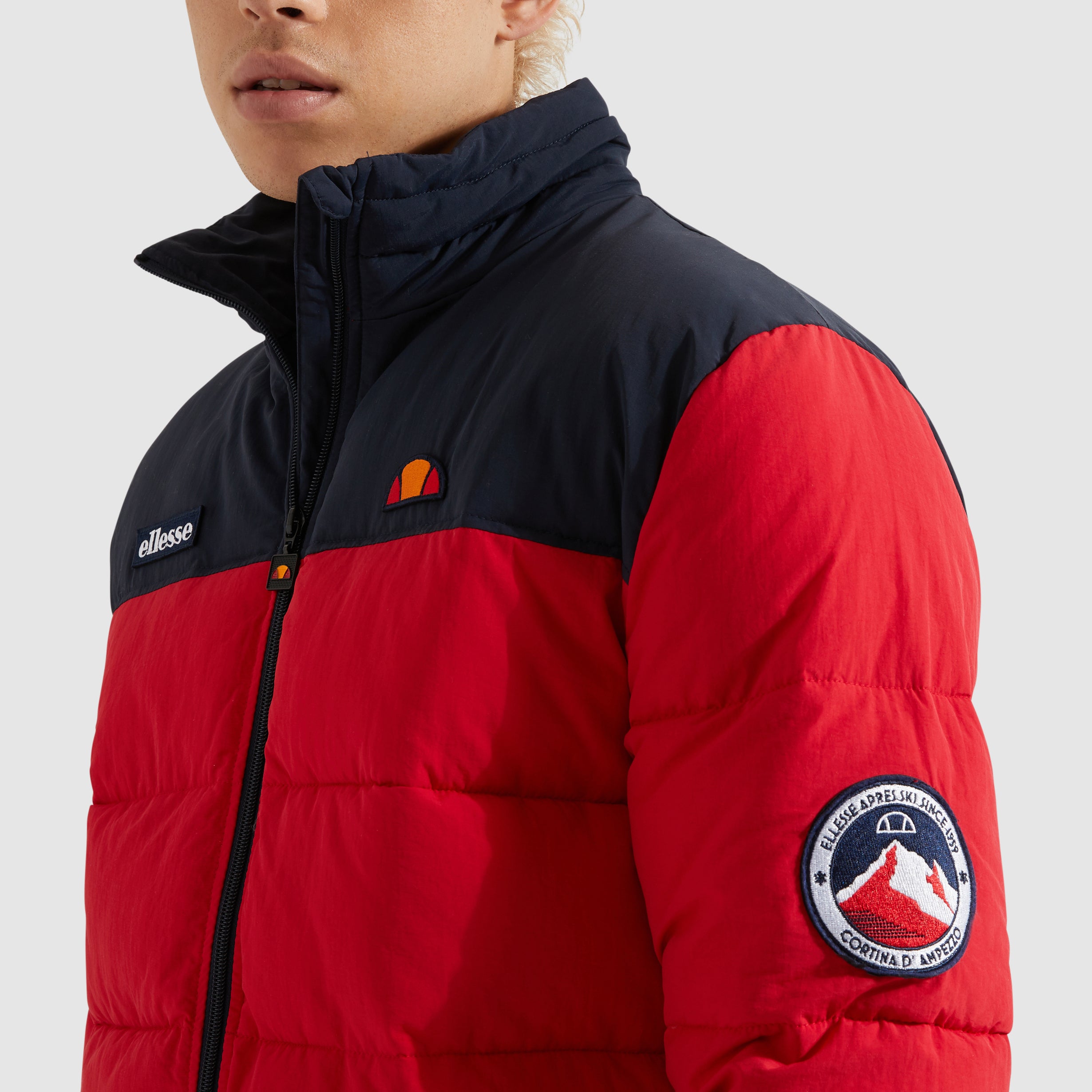 Ellesse フード付きレッドジャケット Nebula Jacket Red | ellesse UK