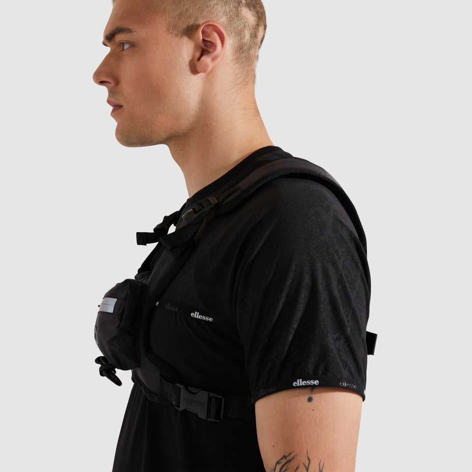 Chilas Chest Bag Black