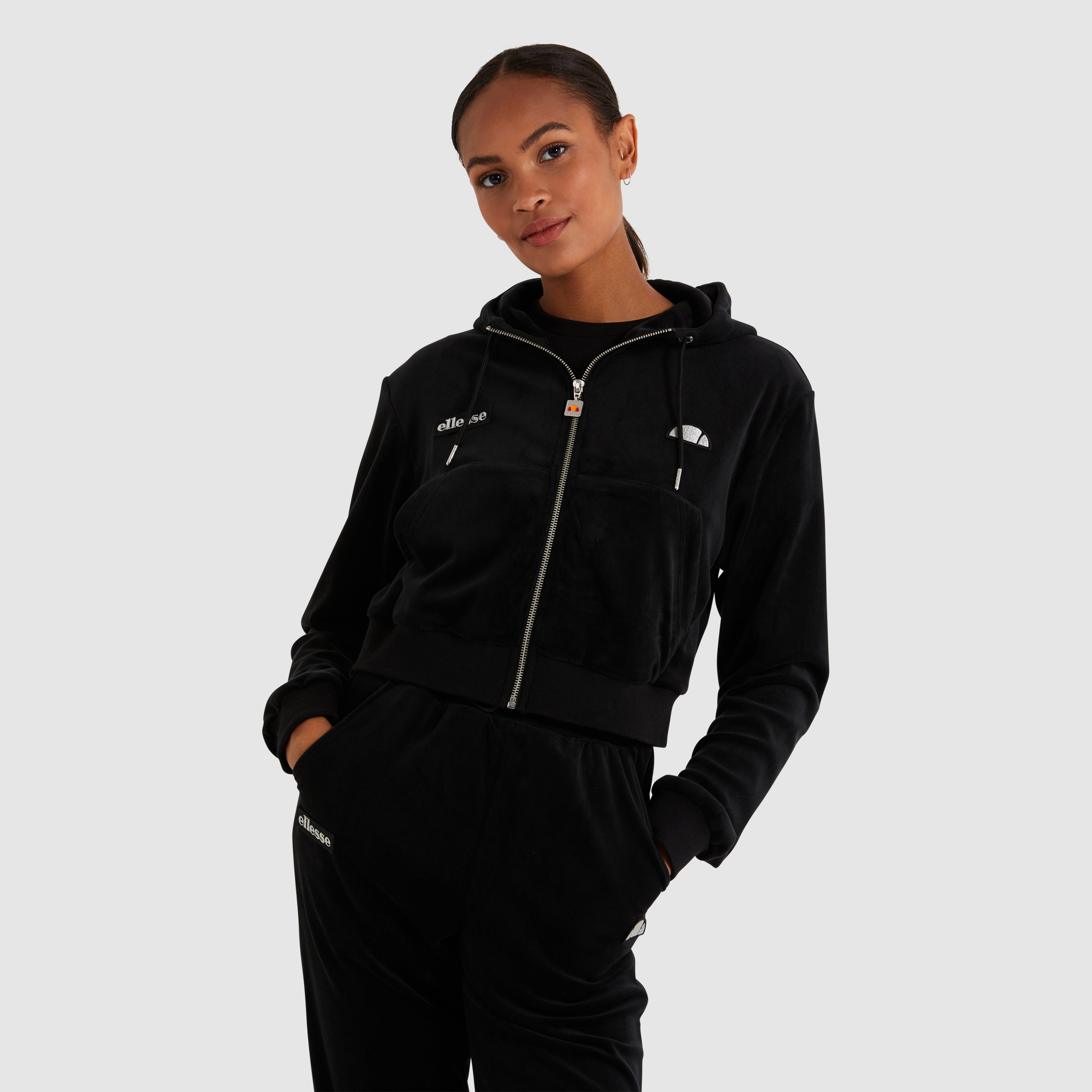 Kirsten Crop Hoody Black | ellesse UK