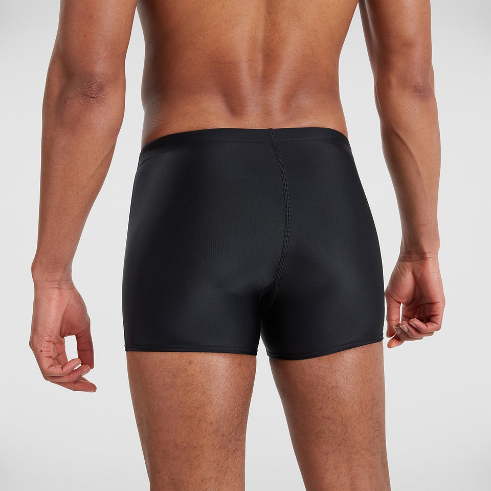 Bedruckte Aquashort mit V-Design Schwarz & Blau für Herren