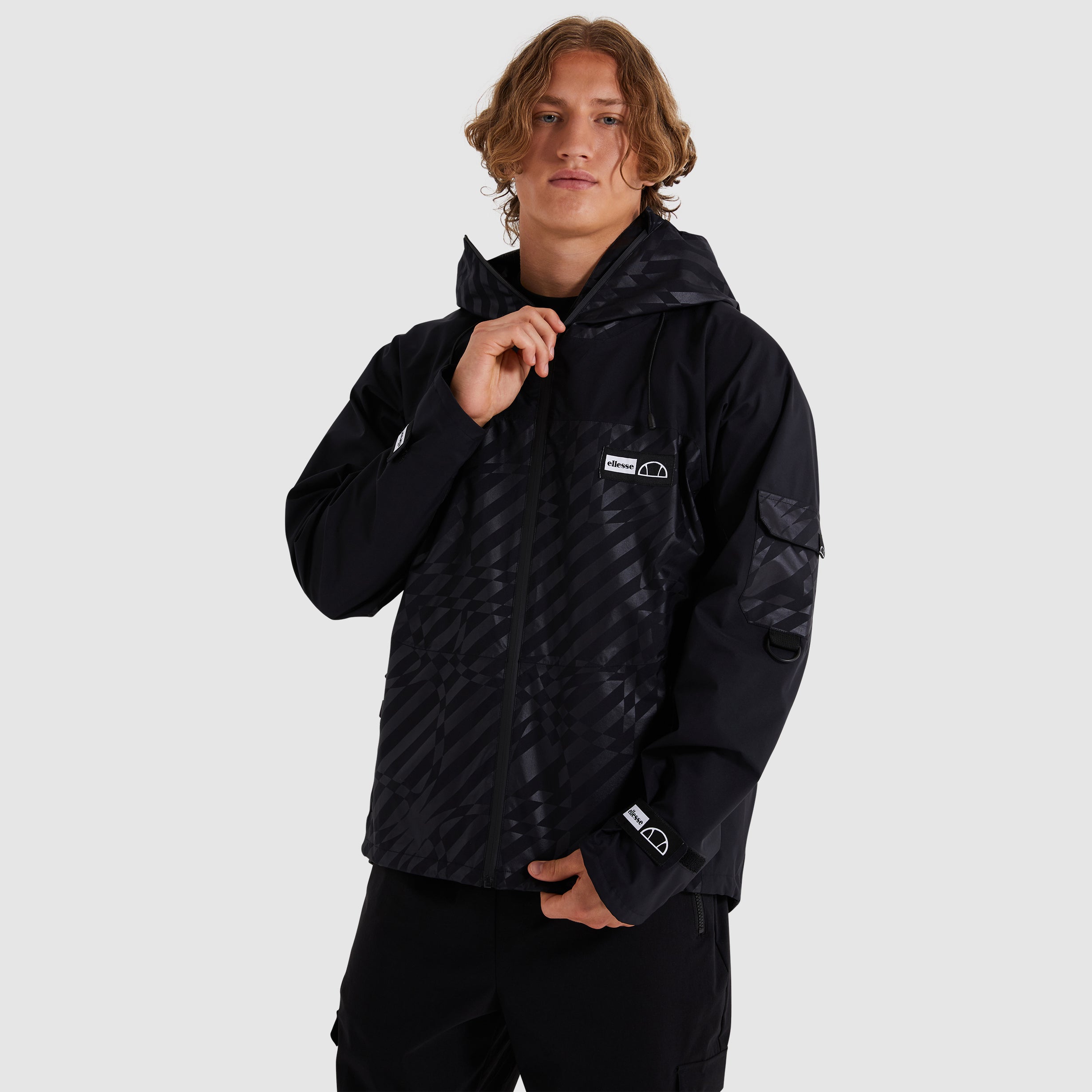 Annapurna Jacket Black | ellesse UK