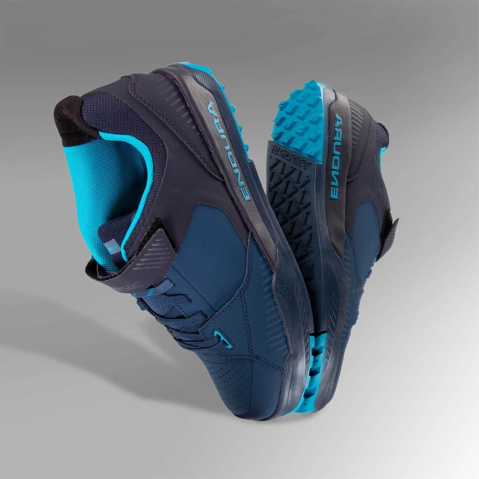 MT500 Burner Clipless Shoes - Navy