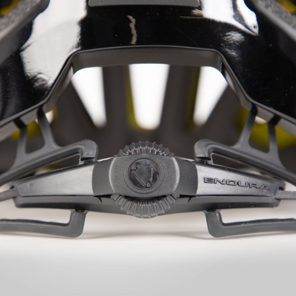 FS260-Pro MIPS® Helm - Schwarz