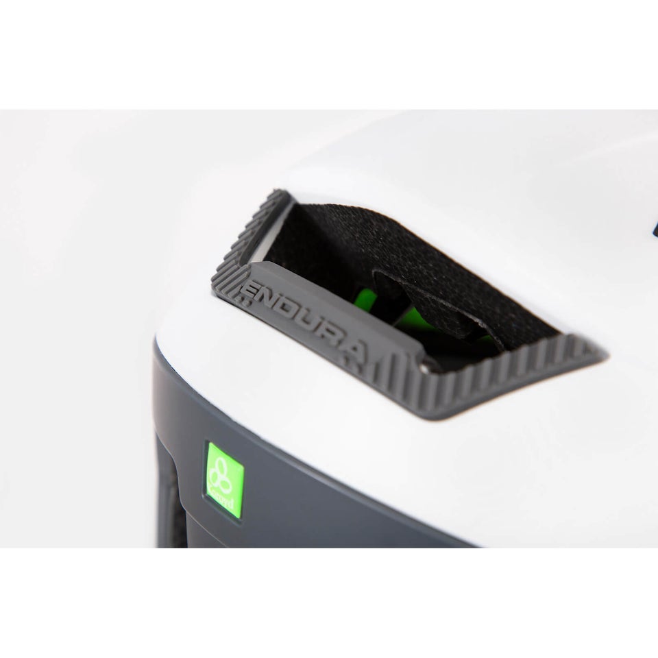 SingleTrack Helm - Weiß