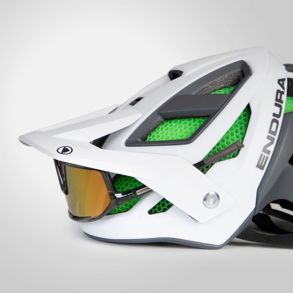 MT500 Mips® Helmet - White