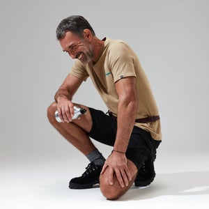 Men's Snowdon Colour Logo Short Sleeve Tee Natural