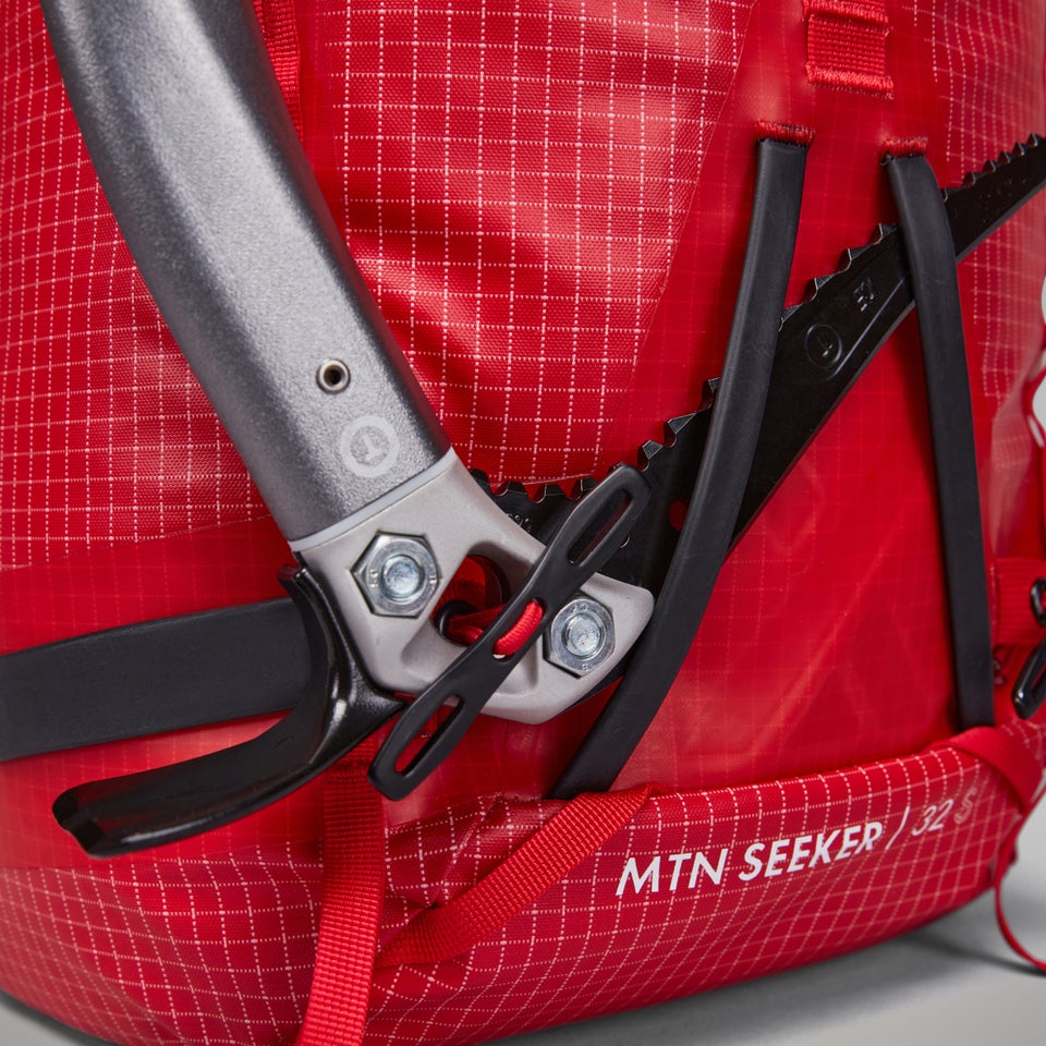 Unisex MTN Seeker 32 Short - Red