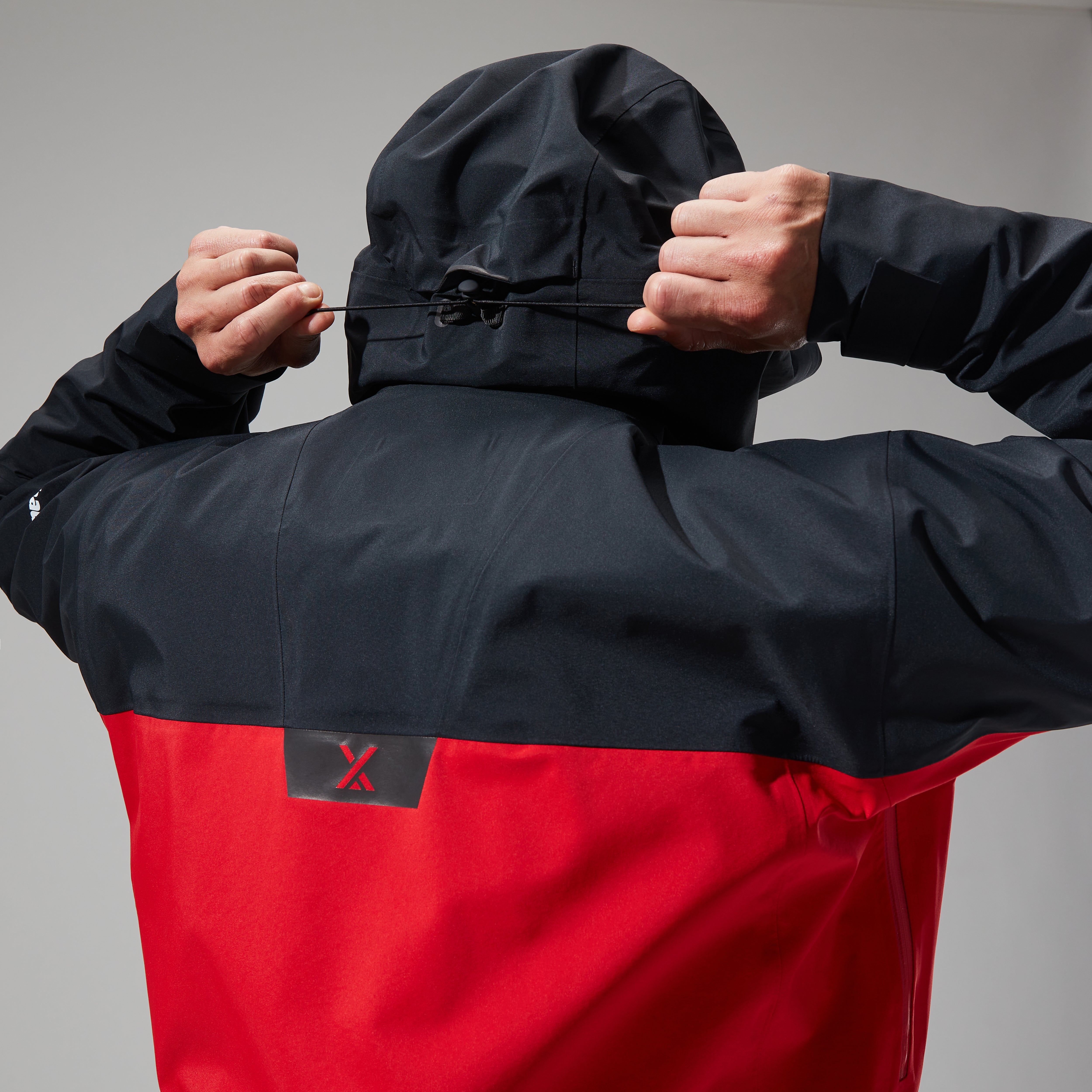 Men's MTN Seeker Gore-Tex Jacket - Black/Red | Berghaus