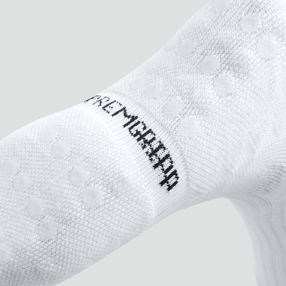Mens Mid Calf Grip Sock White