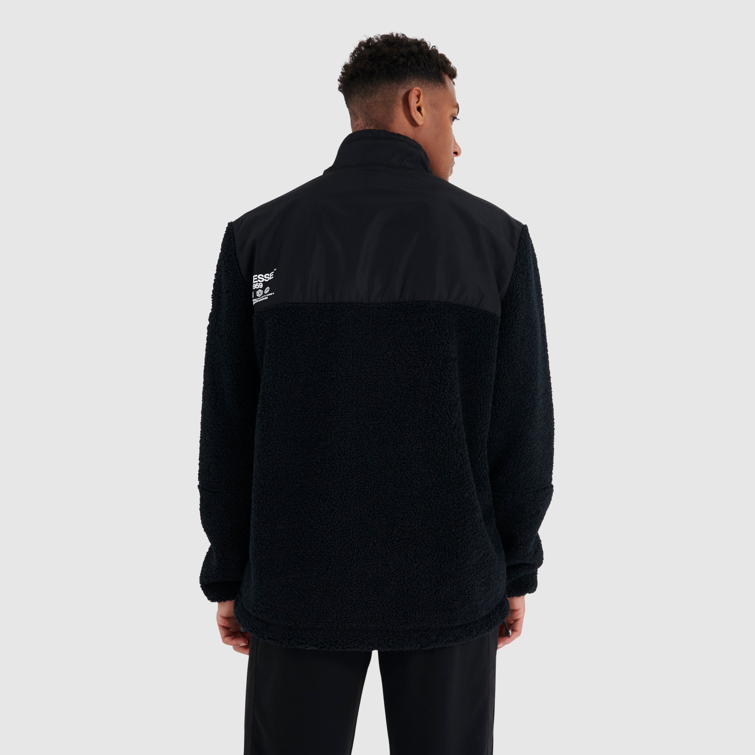Men's Ultro Jacket Black | ellesse UK