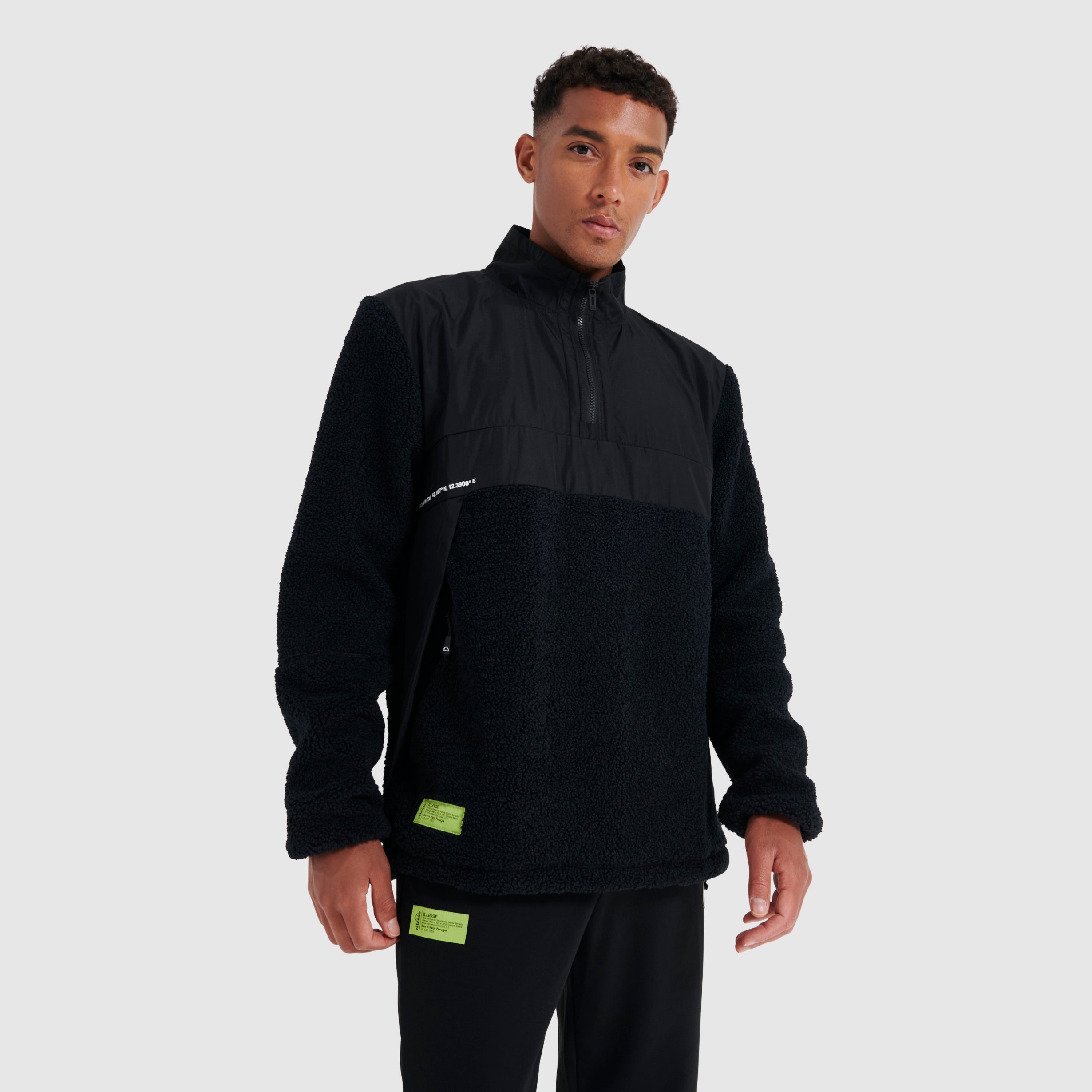 ellesse ブラック メンズ ハイネックウェア L Men's Ultro Jacket Black | ellesse UK