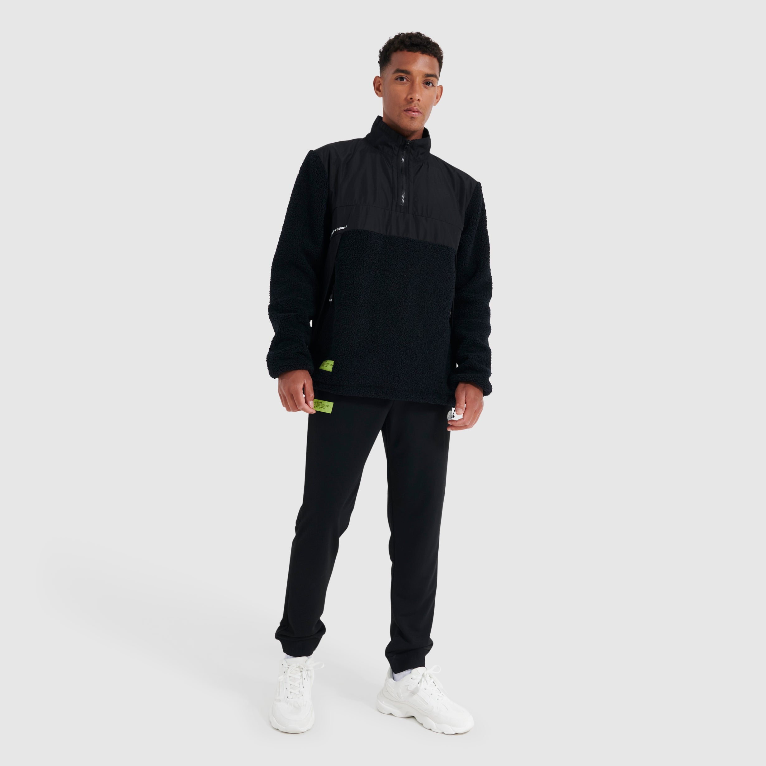 Men's Ultro Jacket Black | ellesse UK