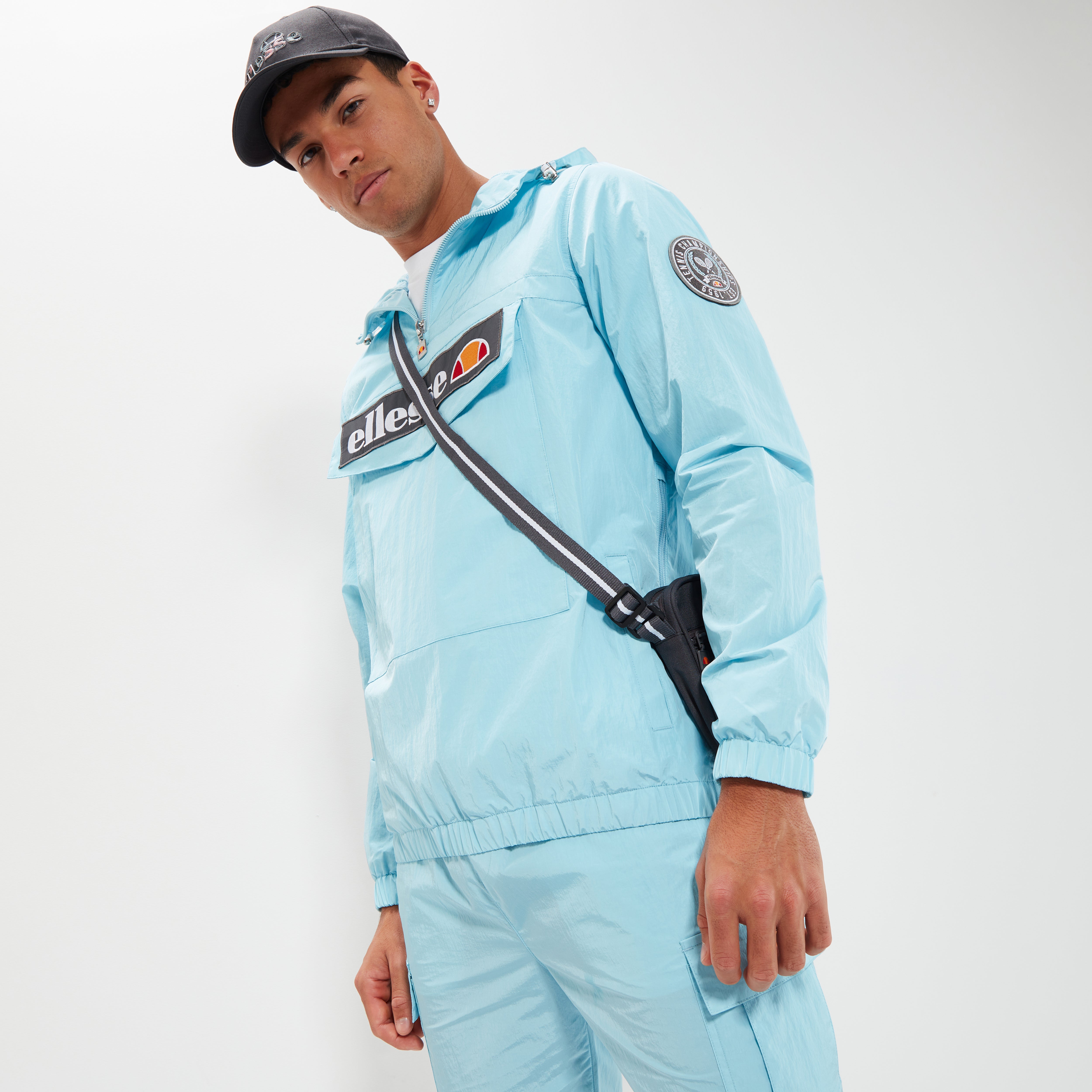 Men's Zavelo Oh Jacket Light Blue | ellesse UK